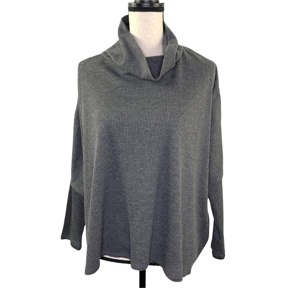 TOBI GRAY WAFFLE KNIT OPEN BACK TURTLENECK PONCHO SWEATER MEDIUM